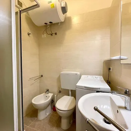 Colorful With Shared Pool Porto Santa Margherita di Caorle