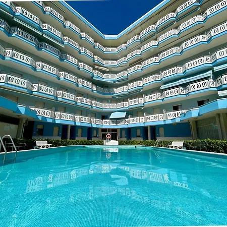 Διαμέρισμα Colorful With Shared Pool *