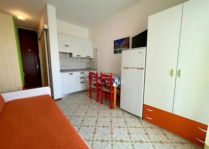 Appartement Colorful With Shared Pool