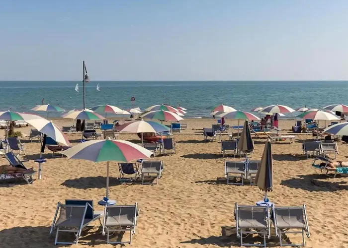 Colorful With Shared Pool * Porto Santa Margherita